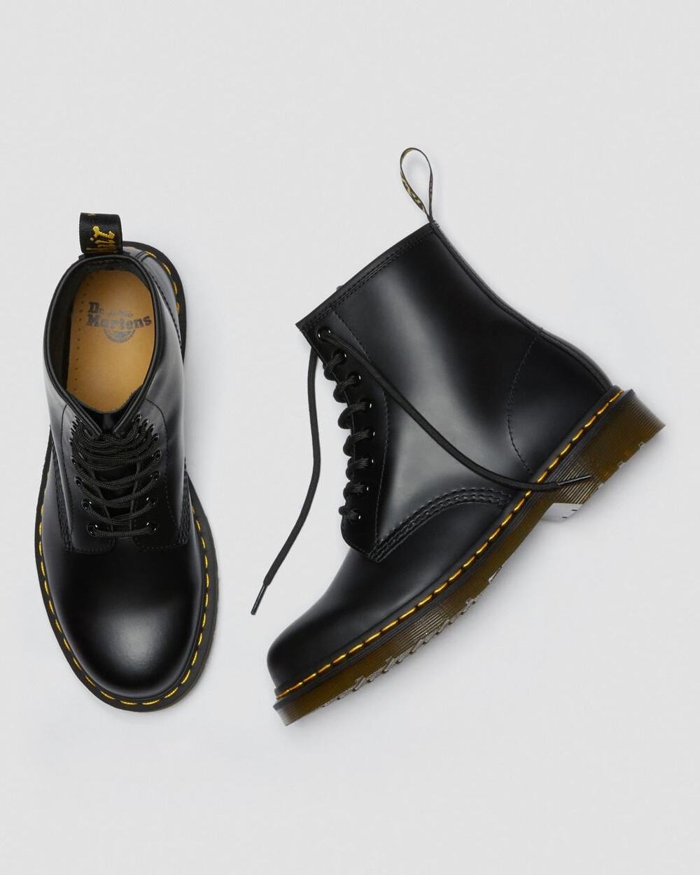 Dr. Martens Airwear 1460 Smooth Leather Lace-Up Boots 7 M / 8W 11821006 NEW!